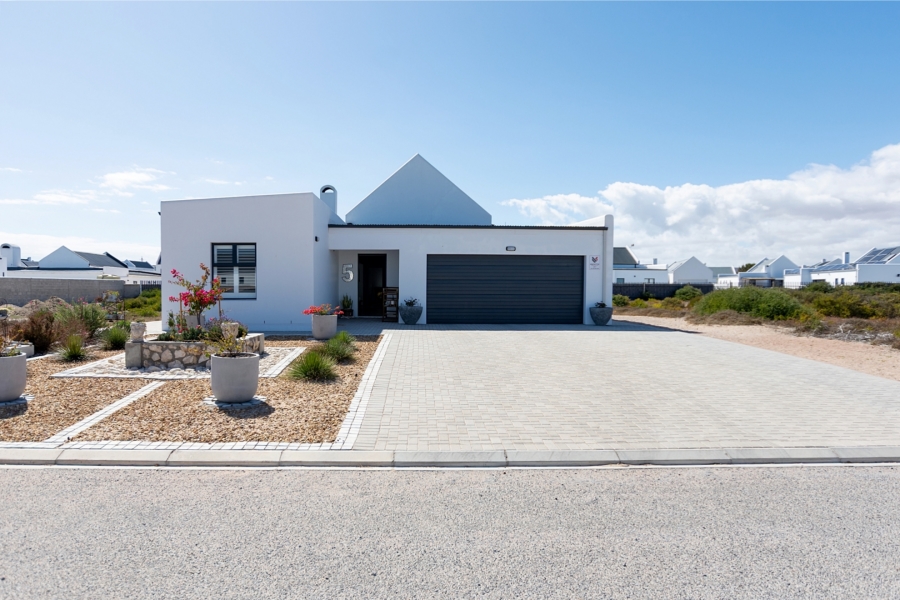 3 Bedroom Property for Sale in Britannia Bay Western Cape